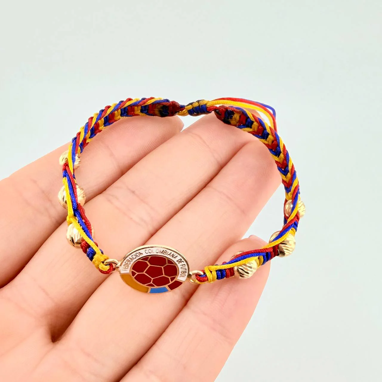 Pulsera Tejida Tricolor Escudo Selección Bolas Diamantadas 5Mm - 6Mm / 6 Und Oro Amarillo 18K - Image 3