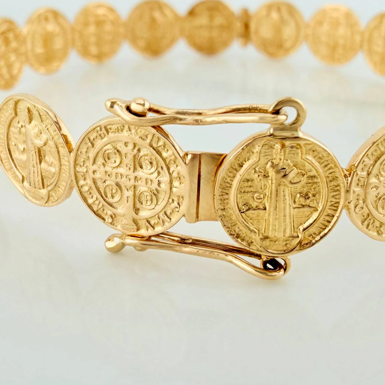 Pulso Aro San Benito 11.45gr / 16.9cm / 8.4mm Oro Amarillo 18K - Image 2