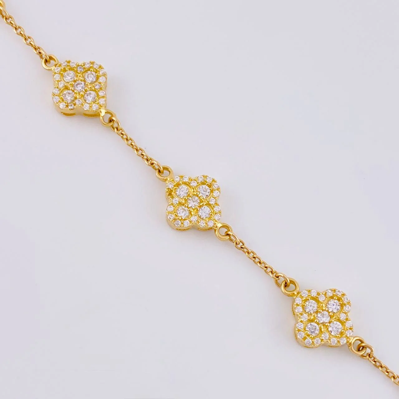 Pulso Aro Seguido Flor Trebol 6.85 g / 19 cm / 9.9 mm Oro Amarillo 18K - Image 4