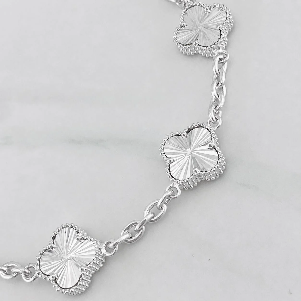 Pulso Aro Seguido Trebol 17.1g / 21cm / 3mm Plata 925 - Image 2