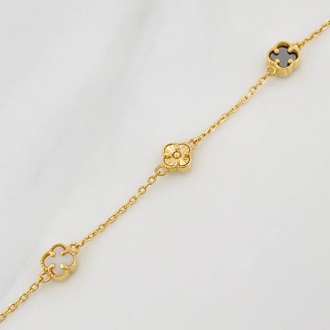 Pulso Aro Seguido Trebol 3.15 g / 21 cm / 0.6 mm Oro Amarillo 18K - Image 3