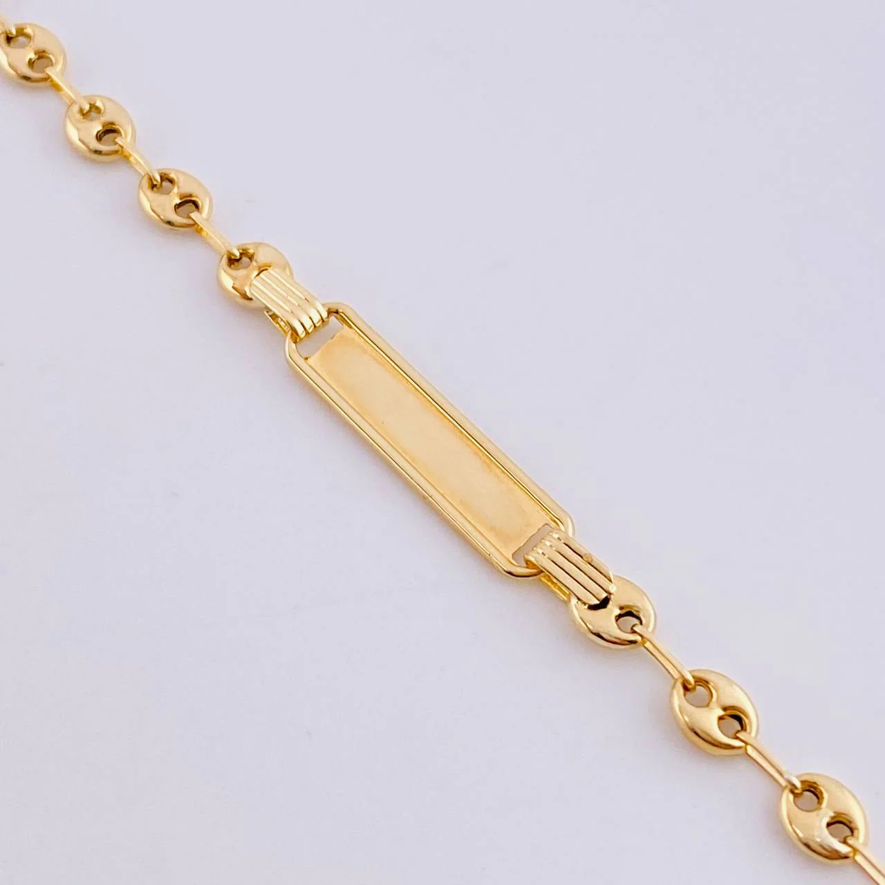 Pulso Bebé Gc Placa Rectangular 2.3 g / 16.7 cm / 4.1 mm Oro Amarillo 18K - Image 2