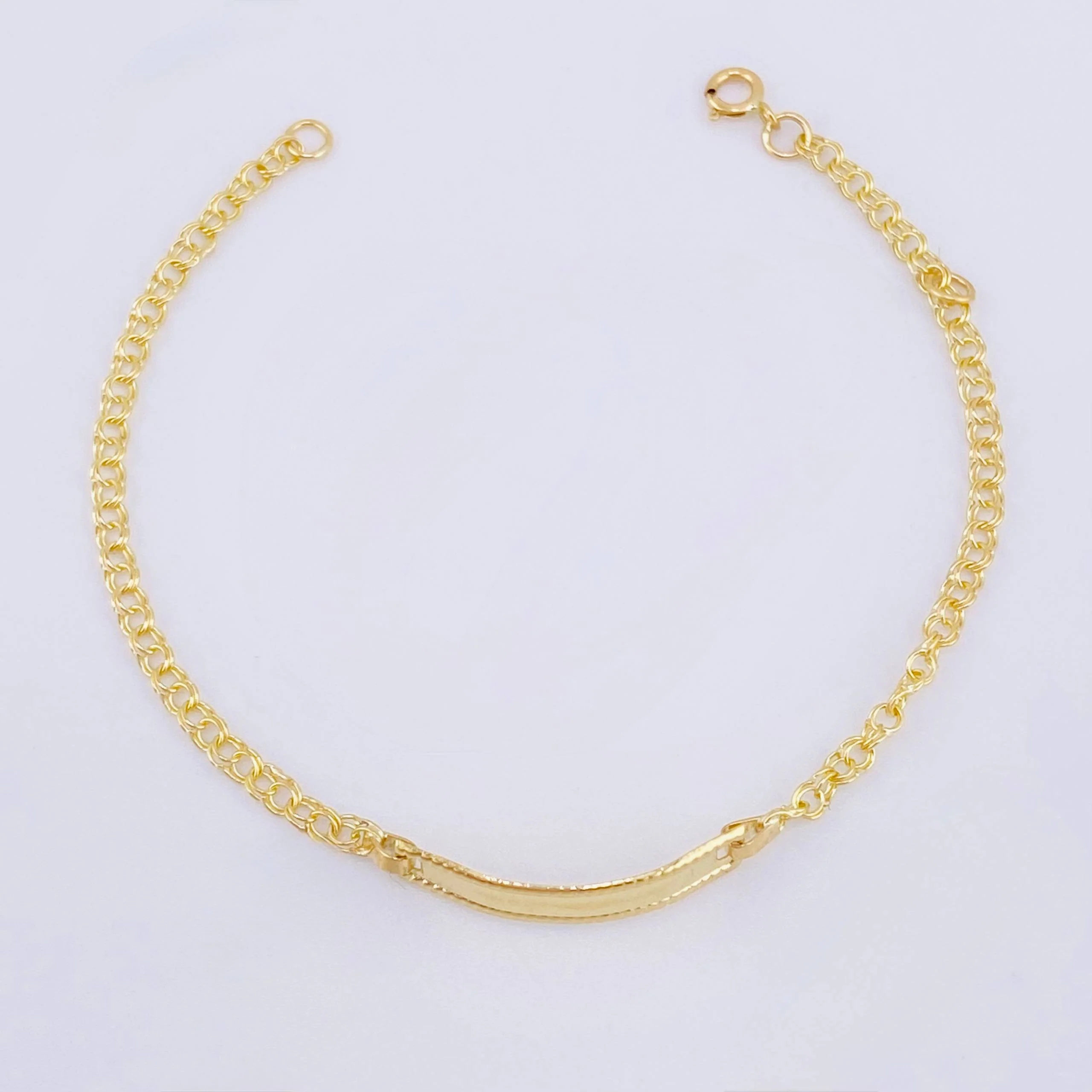 Pulso Bebé Roll On Placa Ovalada Rectancular Relieve 1.35gr / 13.5cm / 2.2mm Oro Amarillo 18K * - Image 2