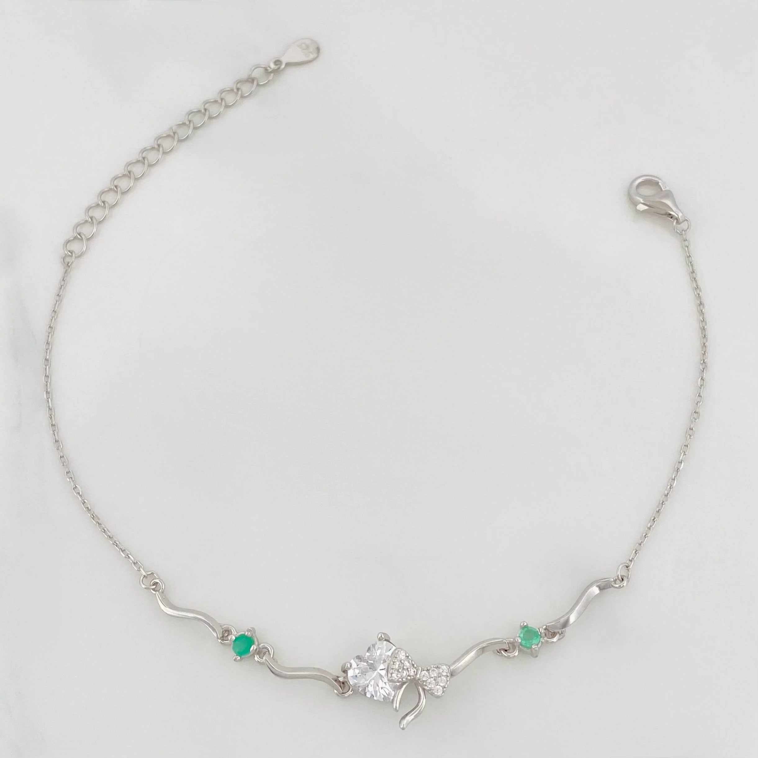 Pulso Corazon Moño Esmeraldas 2.9 g / 22 cm / 1 mm Plata 925