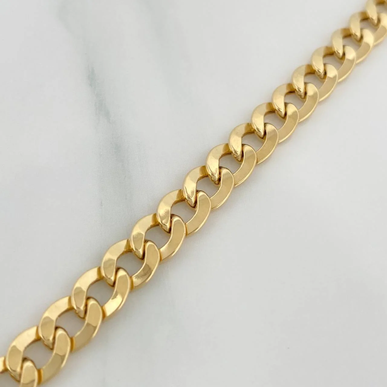 Pulso Cubano 2.85 g / 20.4 cm / 4 mm Oro Amarillo 18K - Image 3