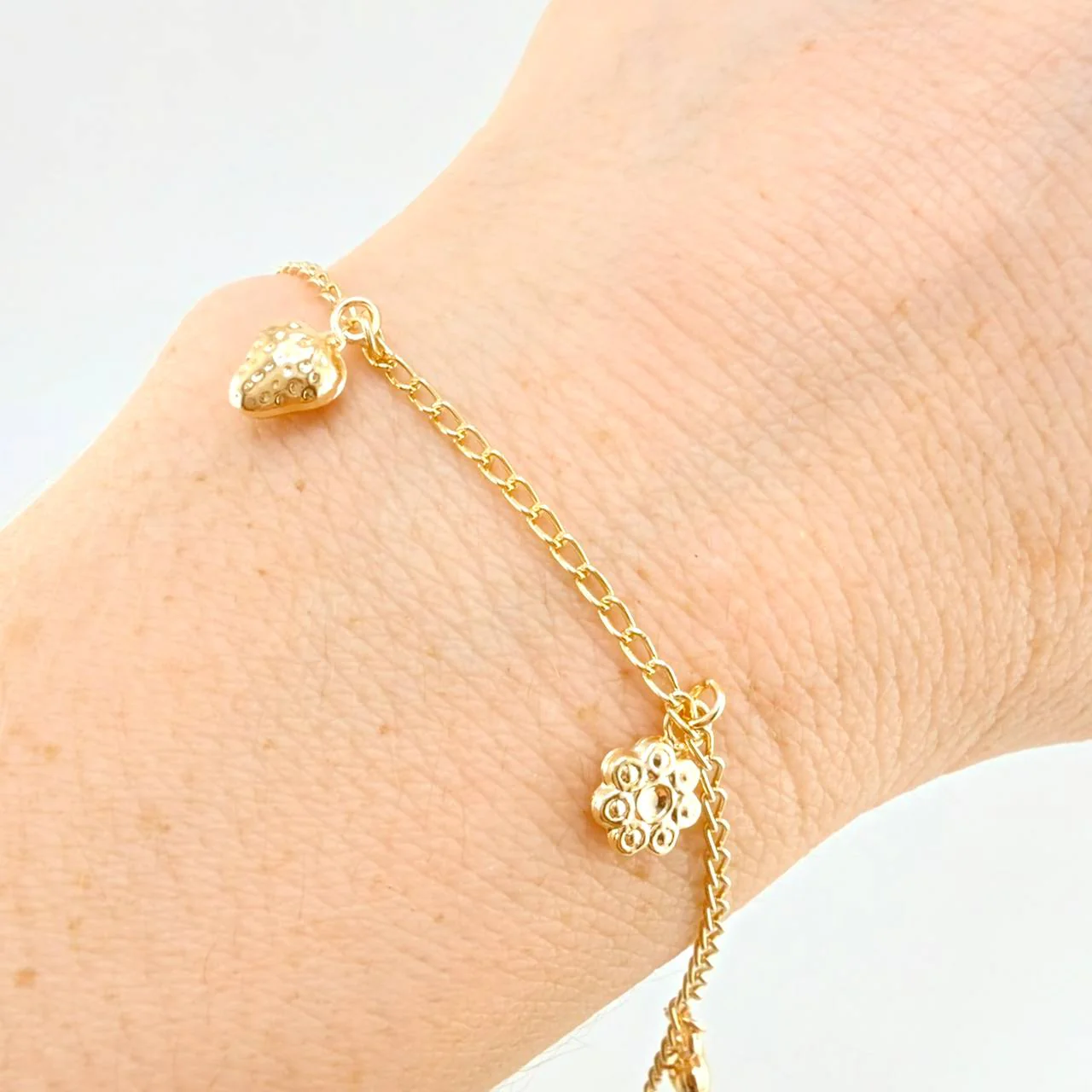 Pulso Espiga Dijes 2.75 g / 18 cm / 1.6 mm Oro Amarillo 18K - Image 4