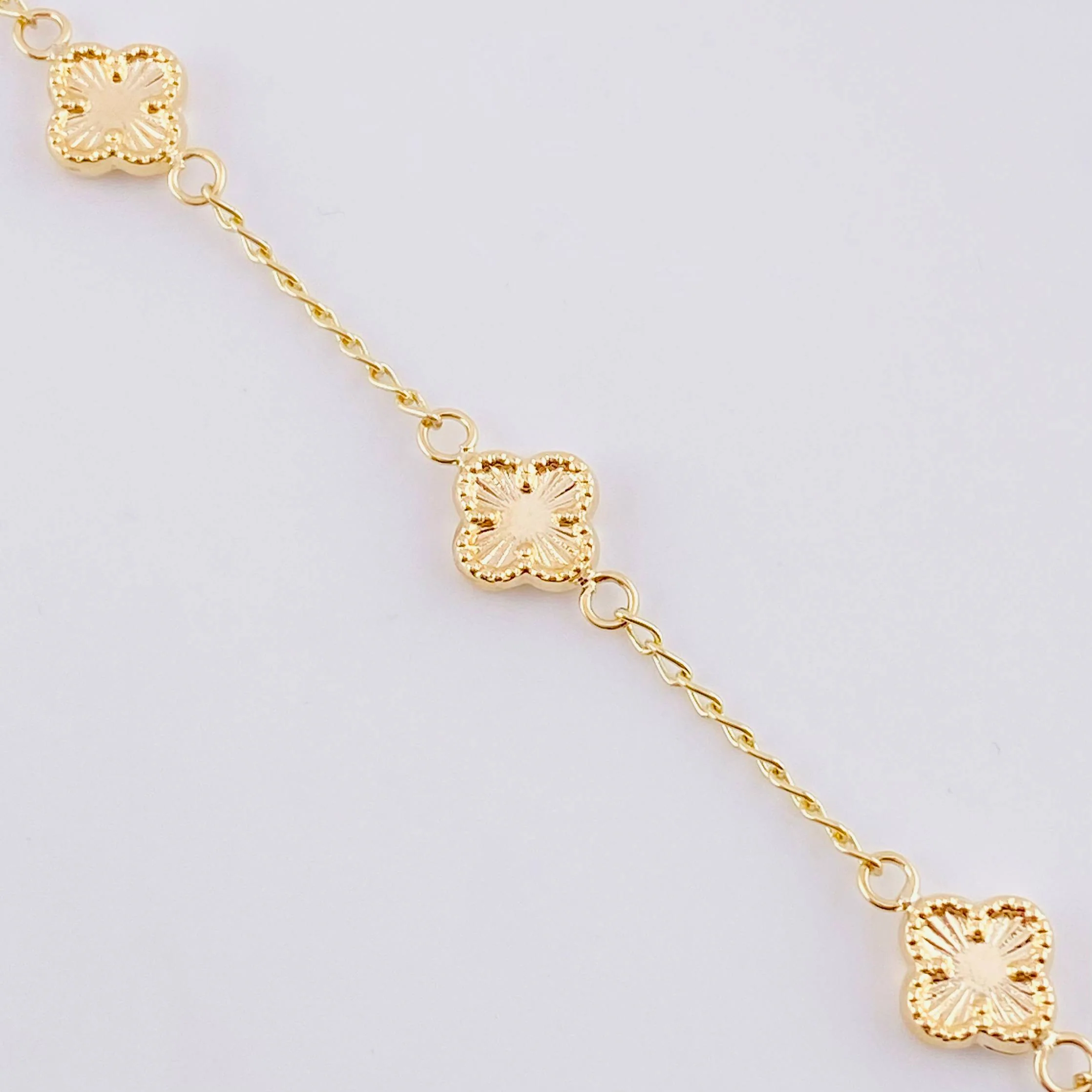 Pulso Espiga Trio De Treboles 2.45 g / 18.5 cm / 1.6 mm Oro Amarillo 18K - Image 2