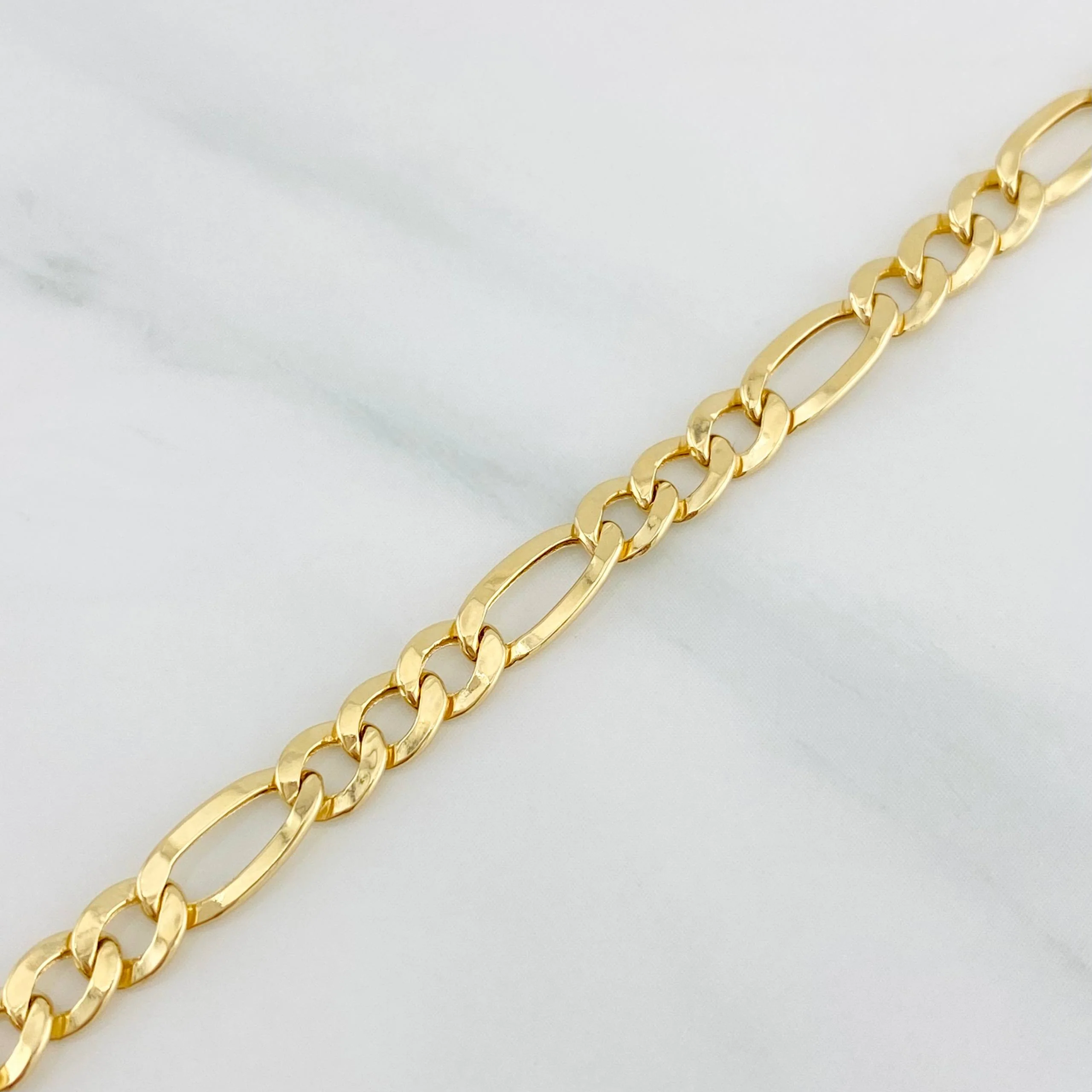 Pulso Figaro 2.3g / 19cm / 4.26mm Oro Amarillo 18K - Image 3