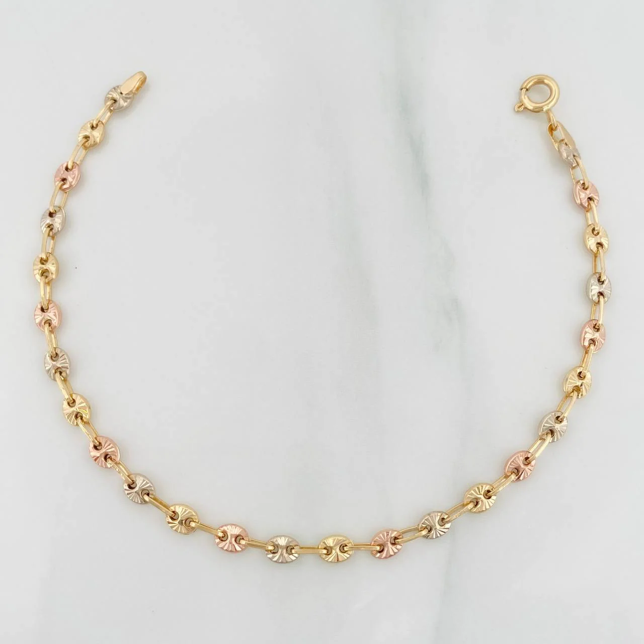 Pulso Gc Diamantado 2.8 g / 17.5 cm / 3.4 mm Tres Oros 18K