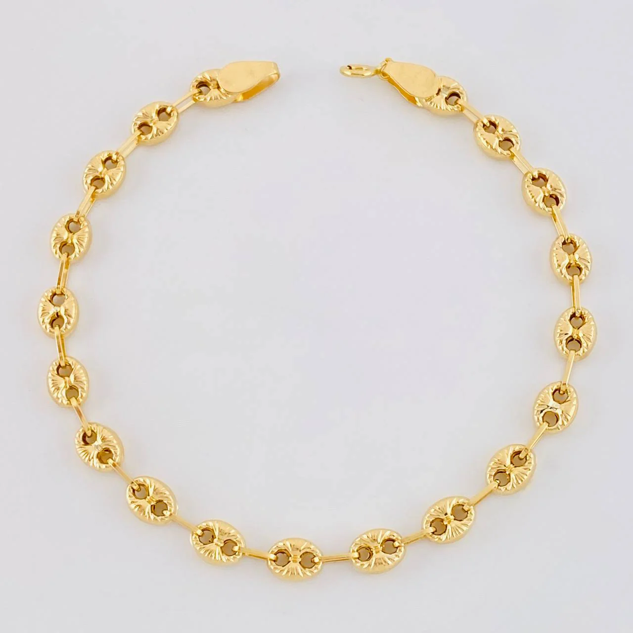 Pulso Gc Diamantado 3.1 g / 17.5 cm / 4.6 mm Oro Amarillo 18K