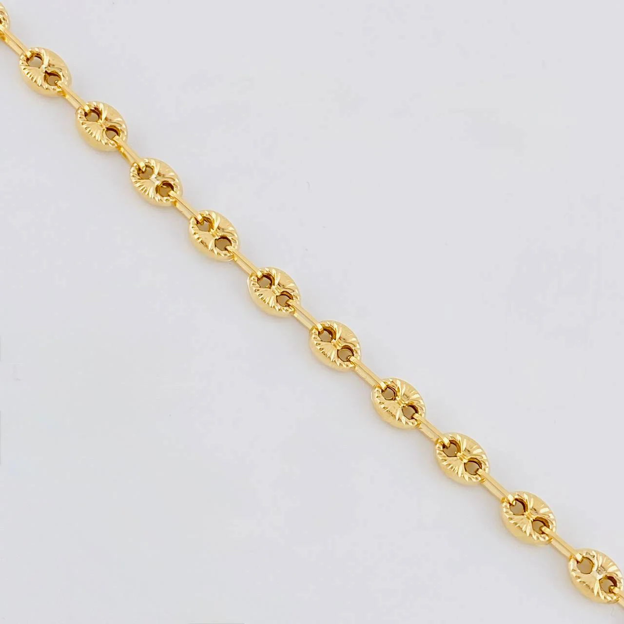 Pulso Gc Diamantado 3.15 g / 17.4 cm / 4.6 mm Oro Amarillo 18K - Image 2