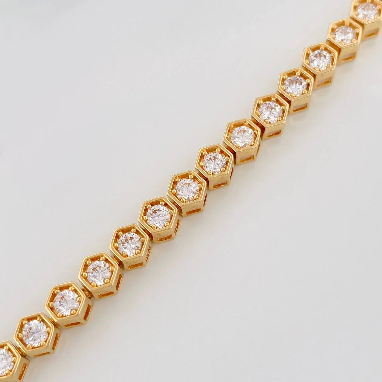 Pulso Hexagono Real 18.8g / 18cm / 5.05mm Oro Amarillo 18K - Image 3