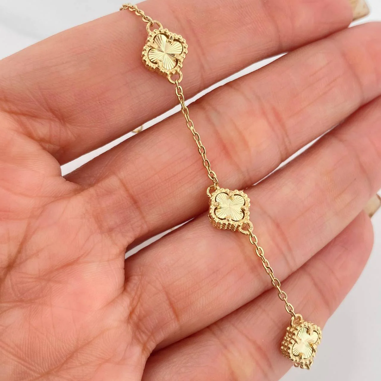 Pulso Modulable Aro Seguido Trebol 3.55 g / 19.5 cm - 18 cm / 4 mm Oro Amarillo 18K - Image 4