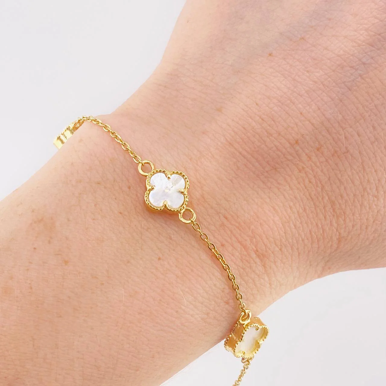 Pulso Modulable Aro Seguido Trebol 3.85 g / 17.4 cm - 16 cm / 1.3 mm Oro Amarillo 18K - Image 4