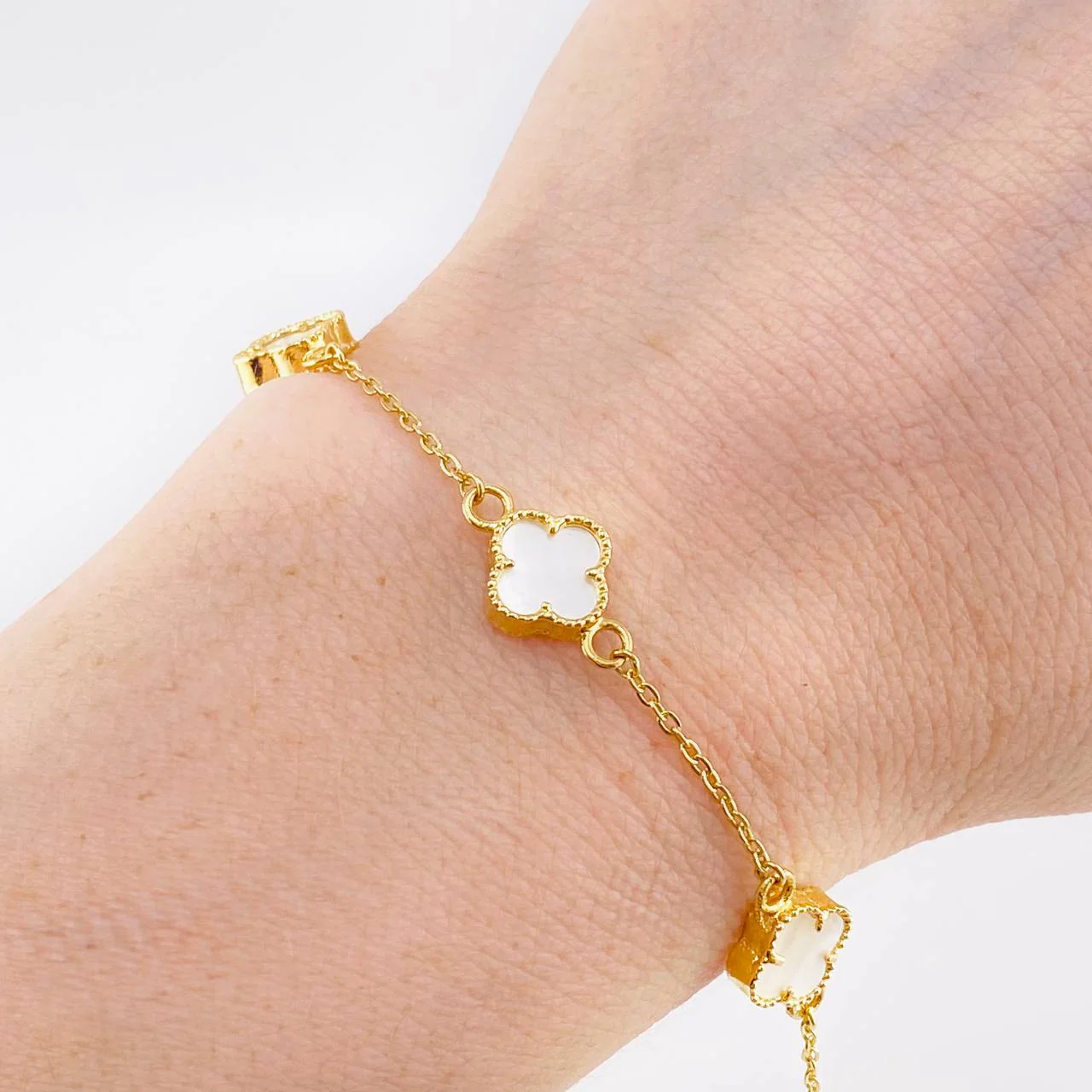 Pulso Modulable Trebol Blanco 3.75 g / 19.3 cm - 17.8 cm / 1.4 mm Oro Amarillo 18K - Image 4