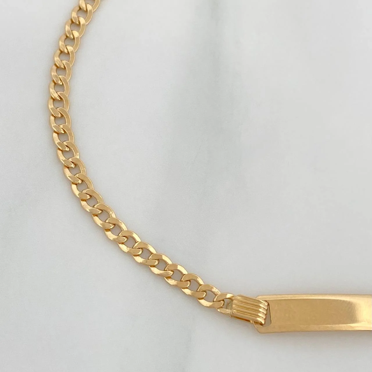 Pulso Placa Cubana 1.85gr / 16cm / 1mm Oro Amarillo +1 18K $ - Image 2