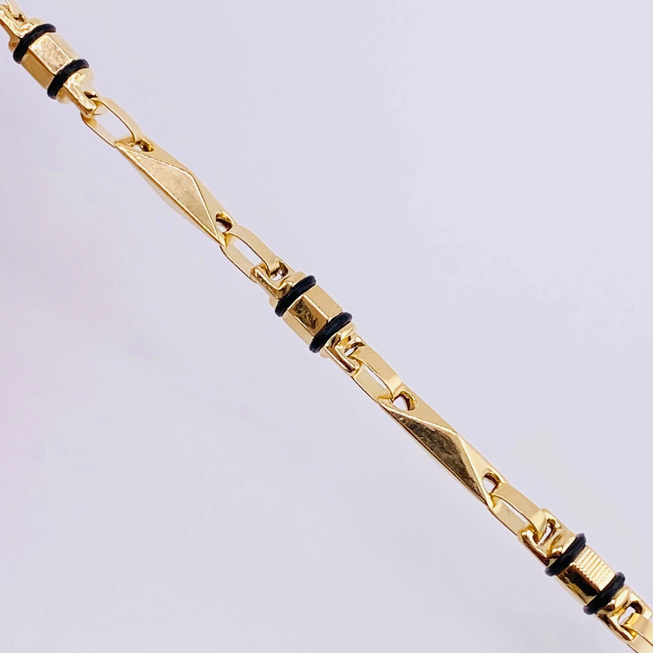 Pulso Rustico Barril Relieve 5 g / 21 cm / 3.7 mm Oro Amarillo 18K - Image 2