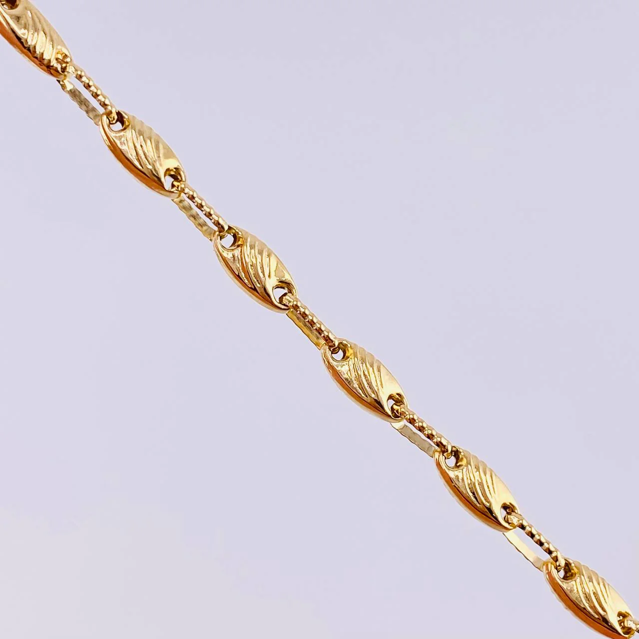 Pulso Rustico Ovalo Rayado 4.2 g / 21 cm / 3,6 mm Oro Amarillo 18K - Image 2