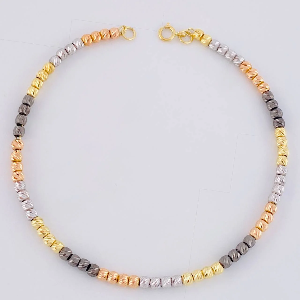 Pulso Tipo Militar Diamantado 3.45 g / 19 cm / 3 mm Tres Oros 18K