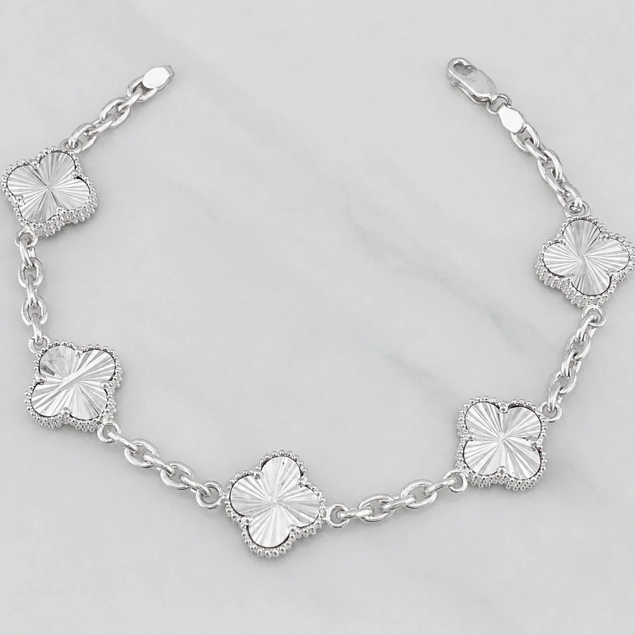Pulso Trebol Aro Seguido 16.75g / 20cm / 3.5mm Plata 925