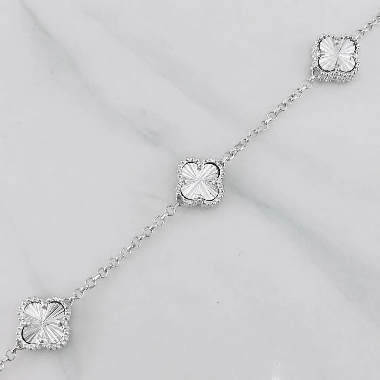 Pulso Trebol Aro Seguido 8.15g / 20.5cm / 1.7mm Plata 925 - Image 3