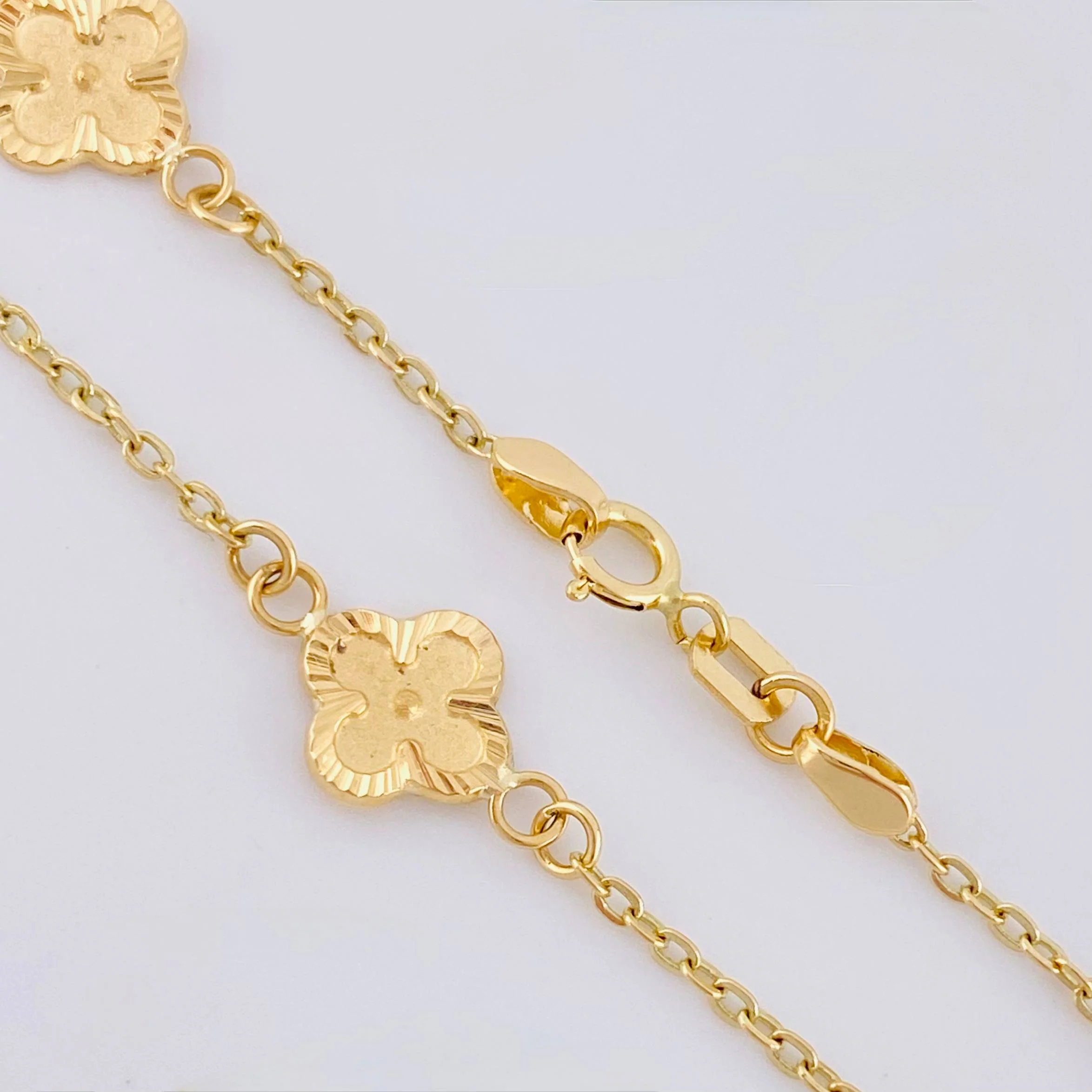 Pulso Trebol Diamantado 2.4gr / 19.5cm / 1.4mm Oro Amarillo 18K - Image 3