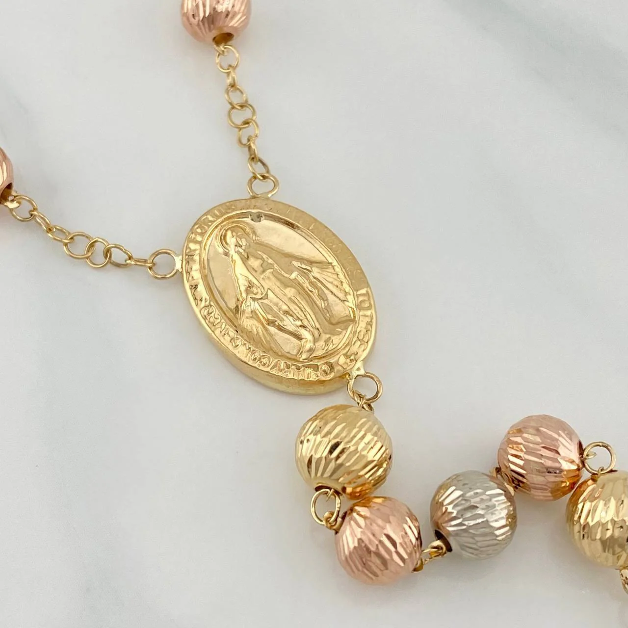 Rosario Virgen Milagrosa 16.65 g / 44.5 cm / 7mm-8 mm Tres Oros 18K - Image 2