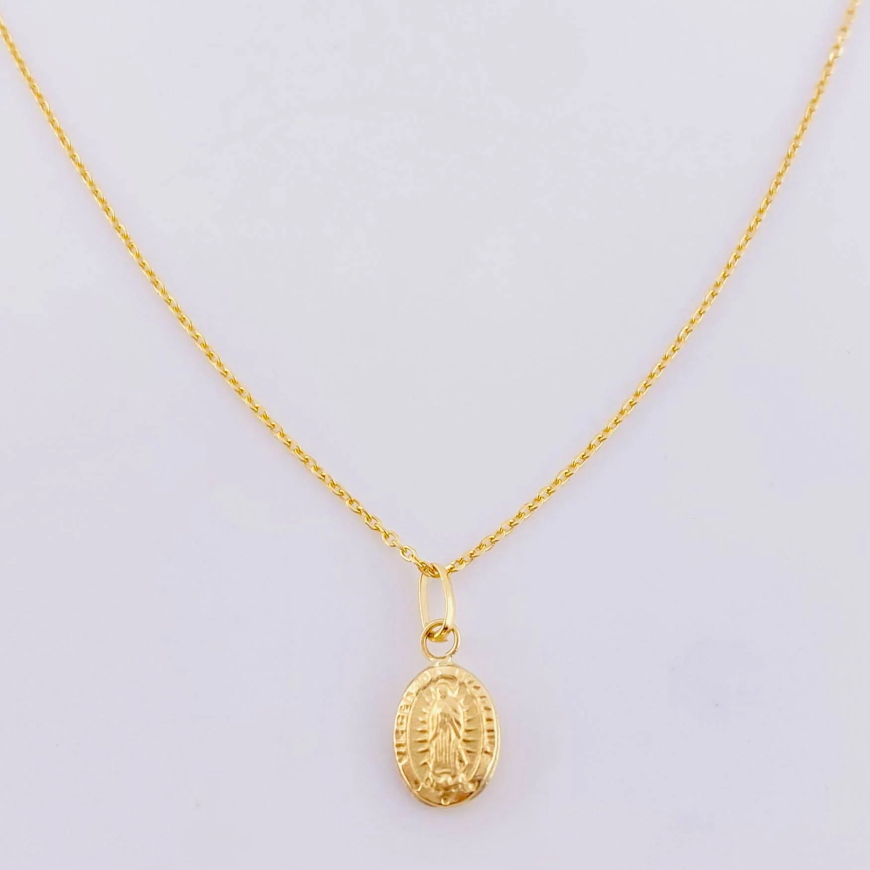 Set Cadena Aro Seguido + Dije Virgen De Guadalupe / 1 g / 45 cm Oro Amarillo 18K - Image 2