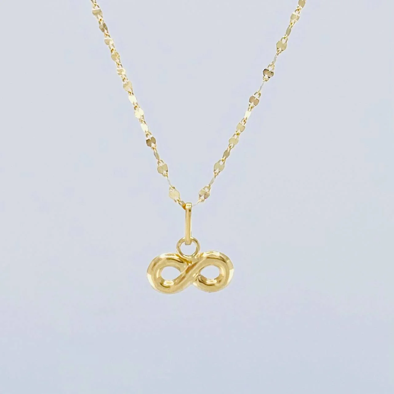 Set Cadena Flor Espejo + Dije Infinito / 1.1gr / 45.1 cm Oro Amarillo 18K - Image 2