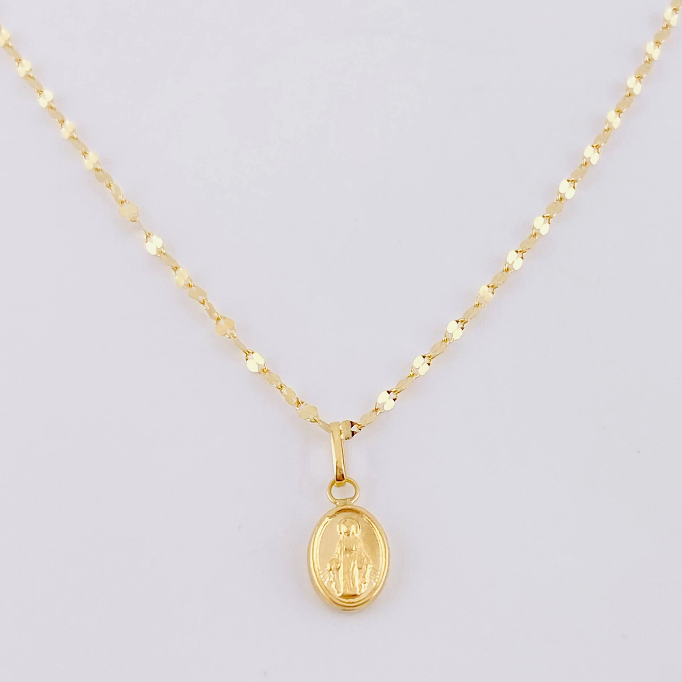 Set Cadena Flor Espejo + Dije Virgen Milagrosa / 1.2 g / 45.2 cm Oro Amarillo 18K