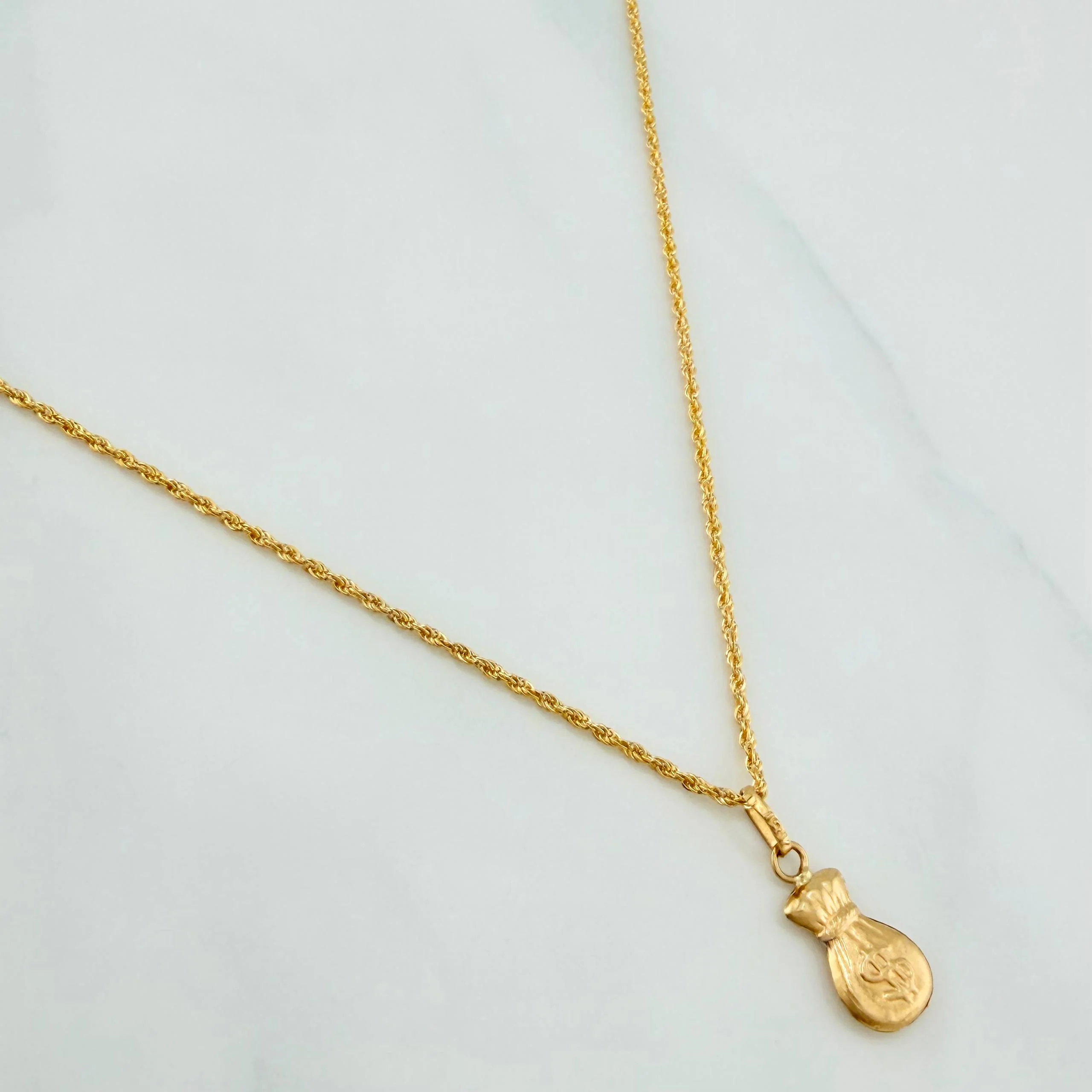 Set Cadena Lazo + Dije Bolsa De Dinero / 1.55gr / 60 cm Oro Amarillo 18K - Image 2