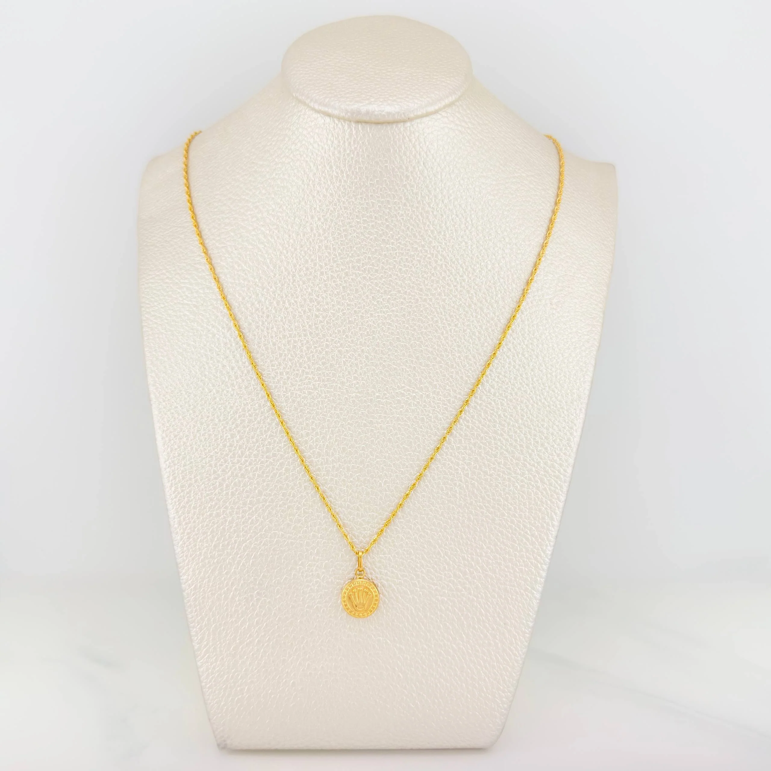 Set Cadena Lazo + Dije Corona / 1.75gr / 60 cm Oro Amarillo 18K - Image 5