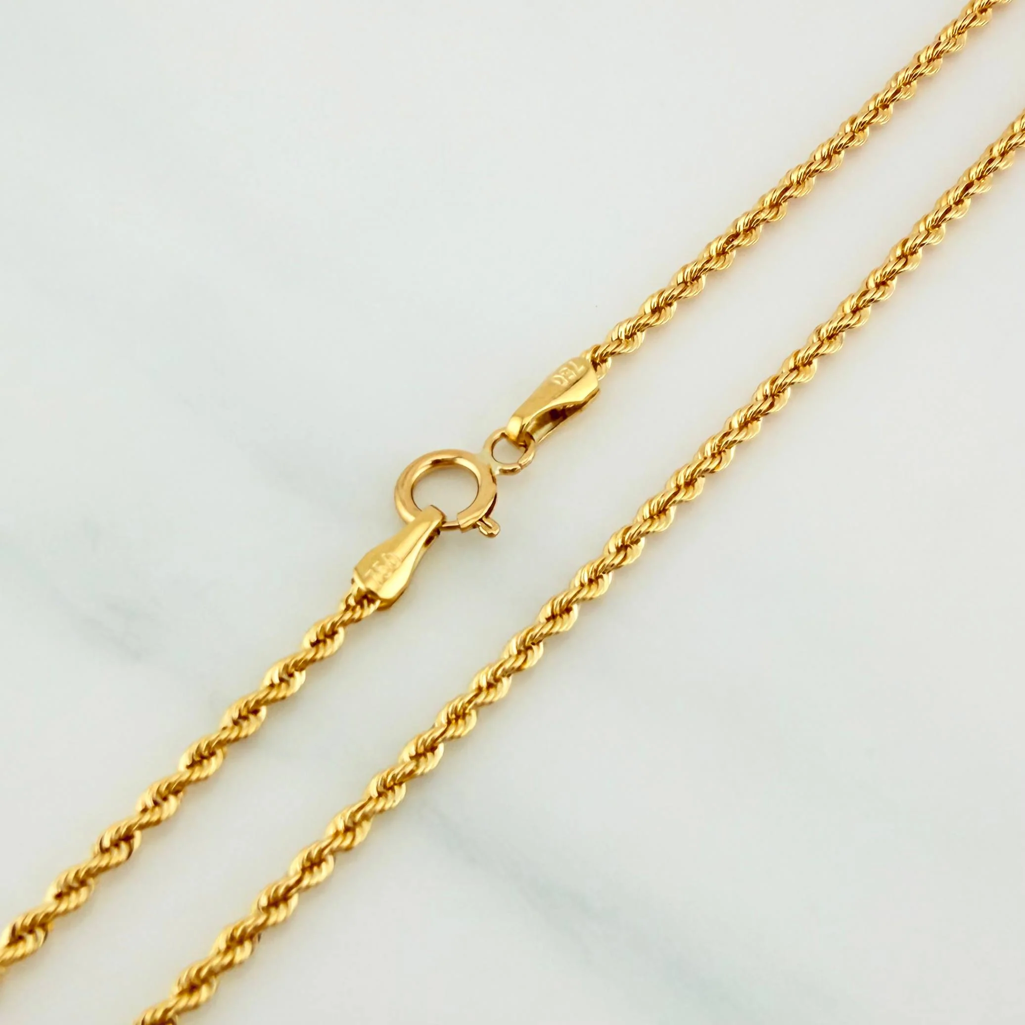 Set Cadena Lazo + Dije Cruz Diamantada / 2,75gr / 60.5 cm Oro Amarillo 18K - Image 4