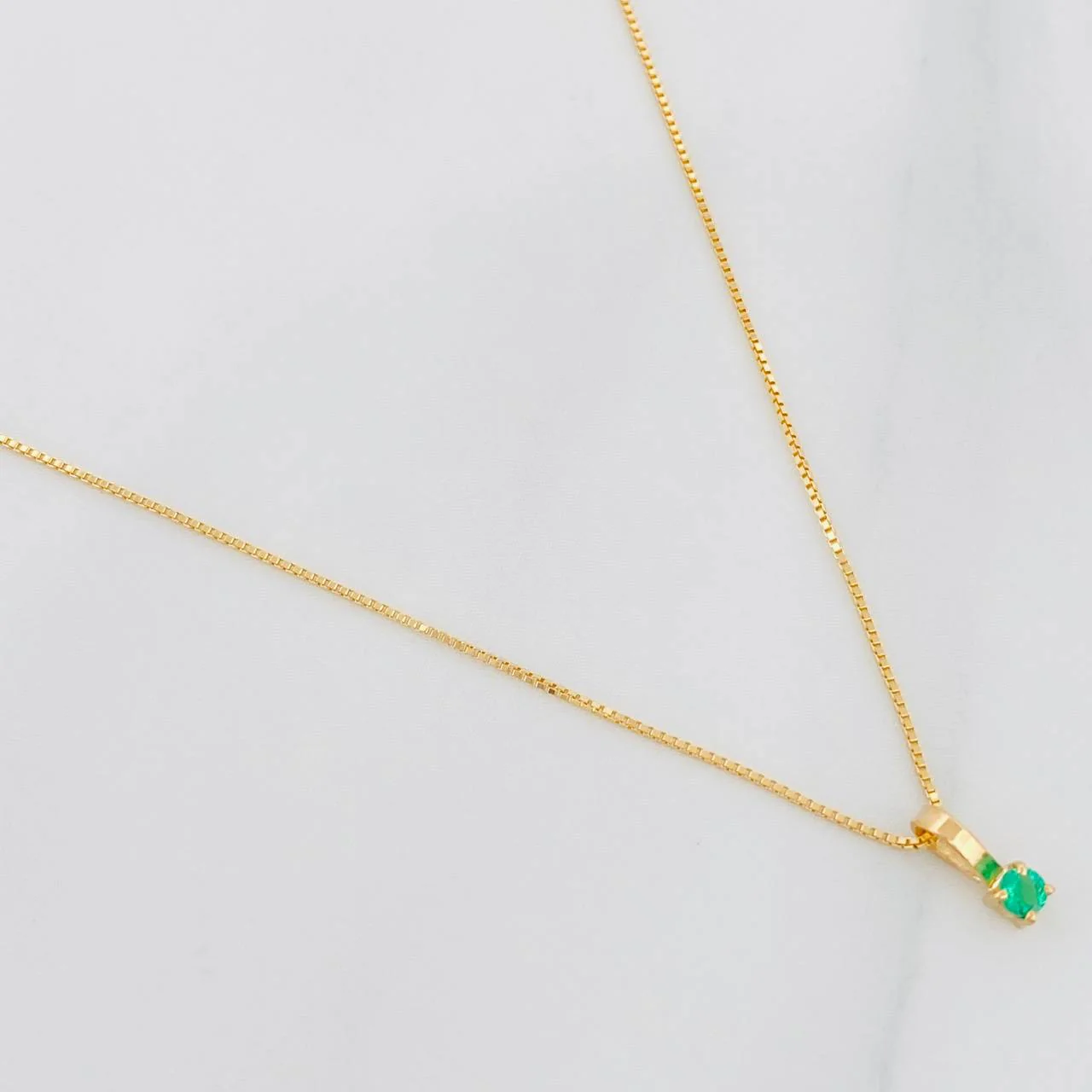 Set Cadena Veneciana + Dije Circulo Esmeralda 04Pts / 1.1 g / 45 cm Oro Amarillo 18K - Image 2