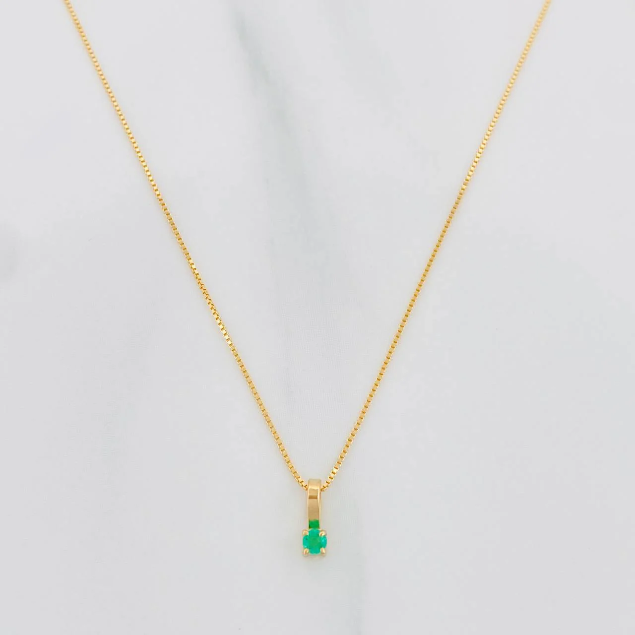 Set Cadena Veneciana + Dije Circulo Esmeralda 07Pts / 1.2 g / 45 cm Oro Amarillo 18K