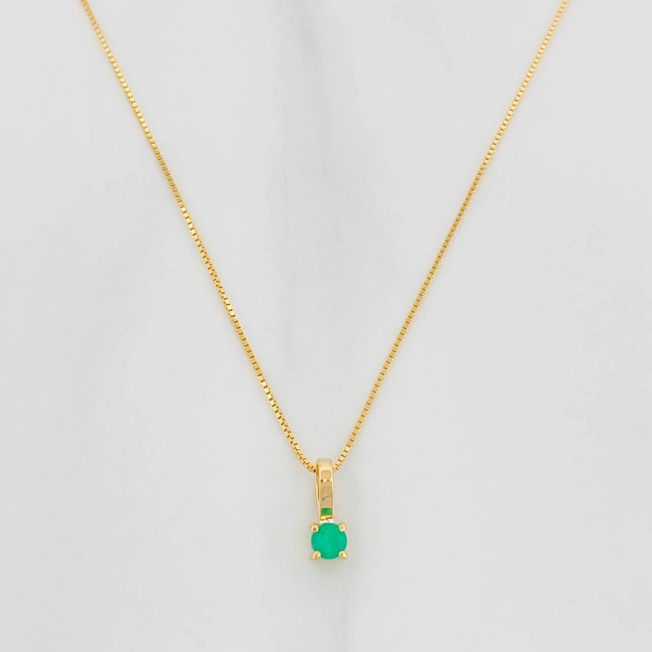 Set Cadena Veneciana + Dije Circulo Esmeralda 12Pts / 1 g / 45 cm Oro Amarillo 18K