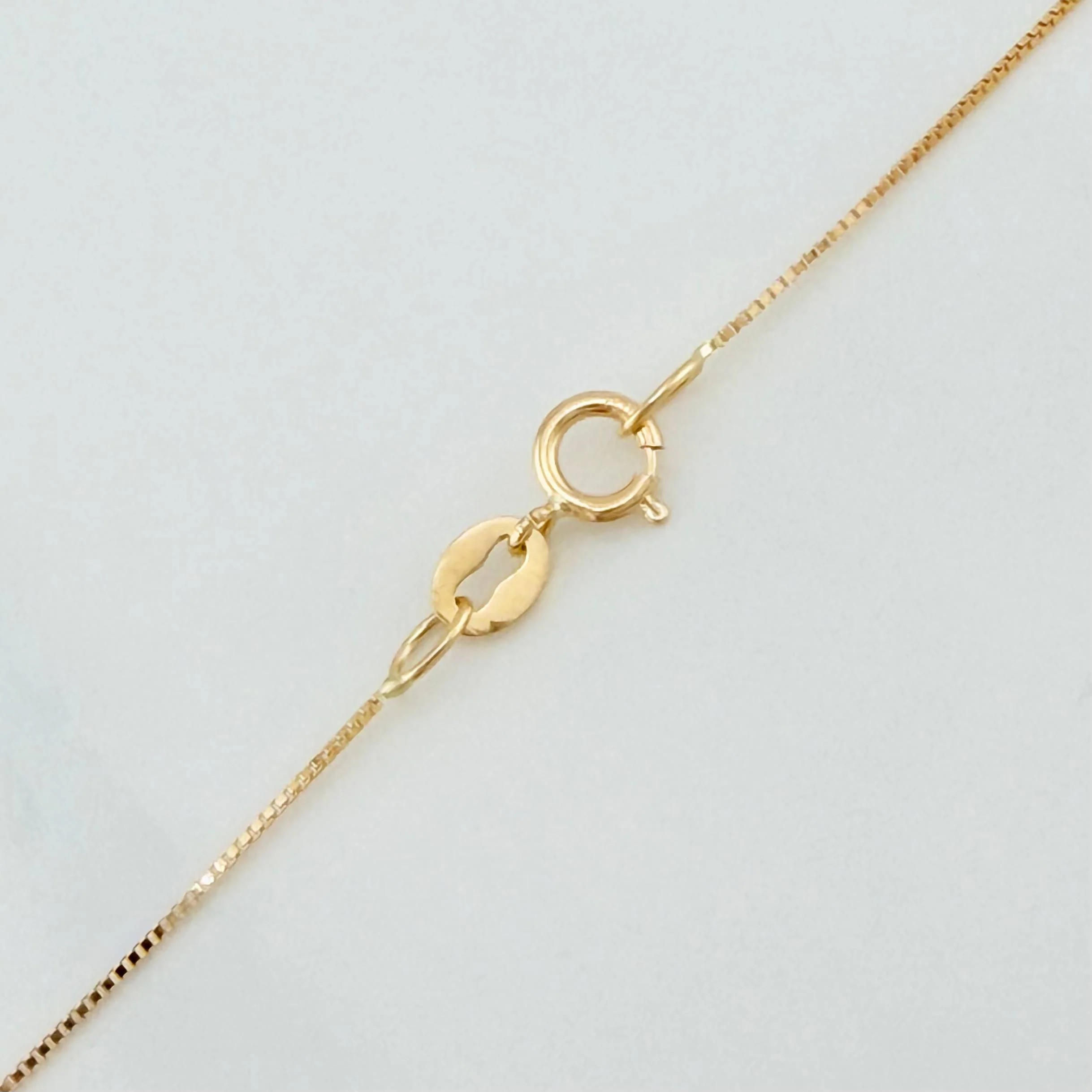 Set Cadena Veneciana + Dije Circulo Esmeralda 28Pts / 1.4 g / 45 cm Oro Amarillo 18K - Image 3