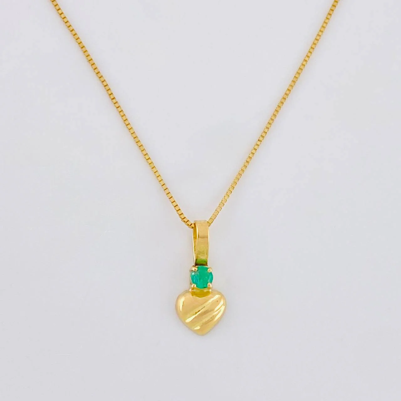 Set Cadena Veneciana + Dije Corazon Rayado Esmeralda 3 Pts / 1 g / 45 cm Oro Amarillo 18K