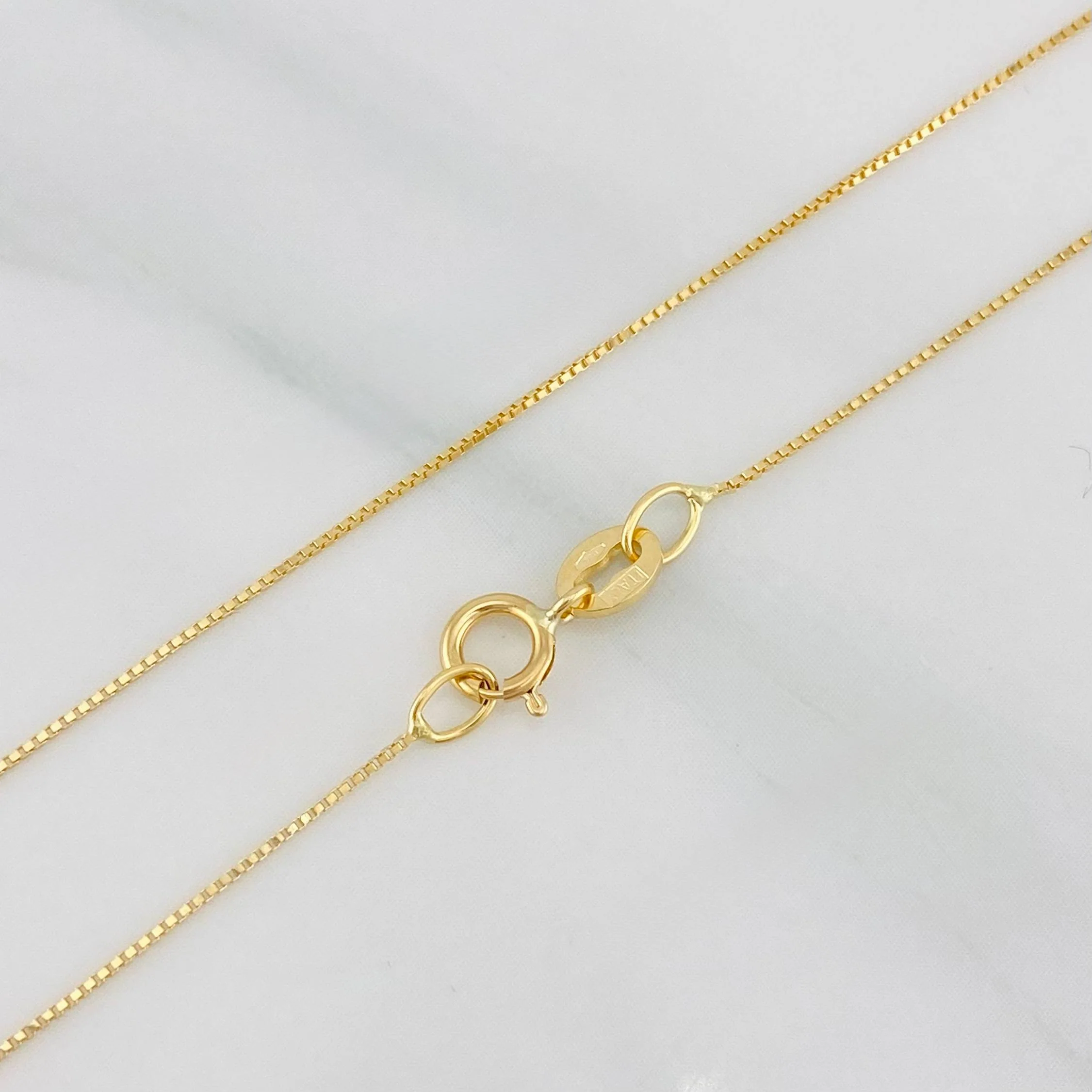 Set Cadena Veneciana + Dije Cruz Cristo / 1.25g / 40.5cm Oro Amarillo 18K - Image 2