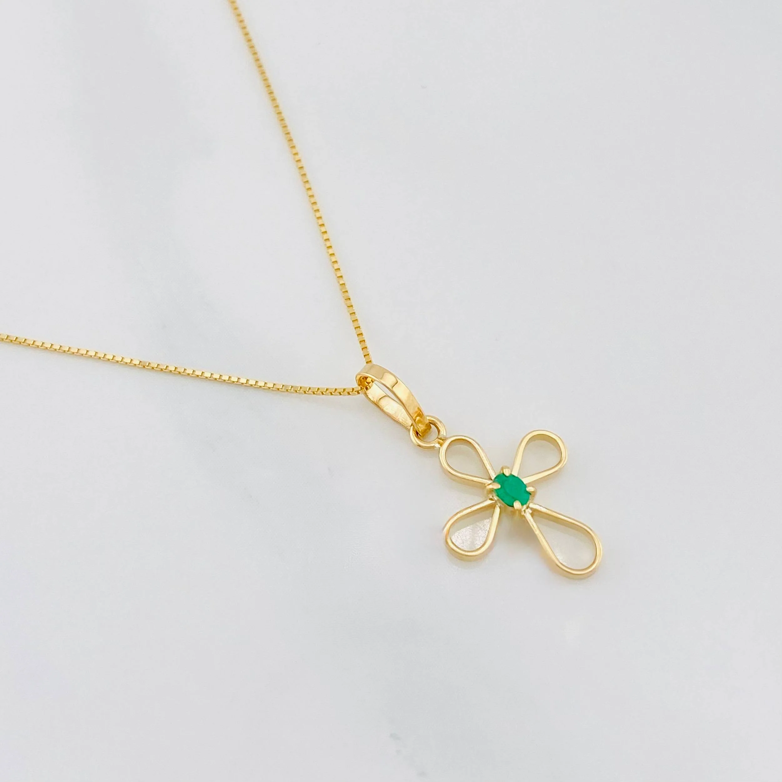 Set Cadena Veneciana + Dije Cruz Piedra Centro Esmeralda 0.03pts / 1.45g / 40.05cm Oro Amarillo 18K - Image 2