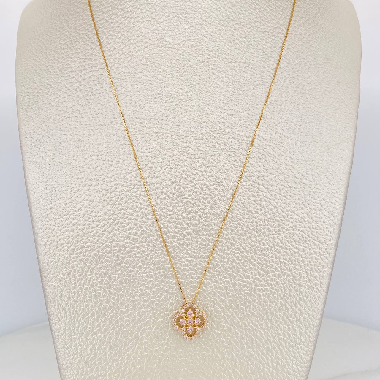 Set Cadena Veneciana + Dije Trebol / 2.3 g / 45 cm Oro Amarillo 18K - Image 5