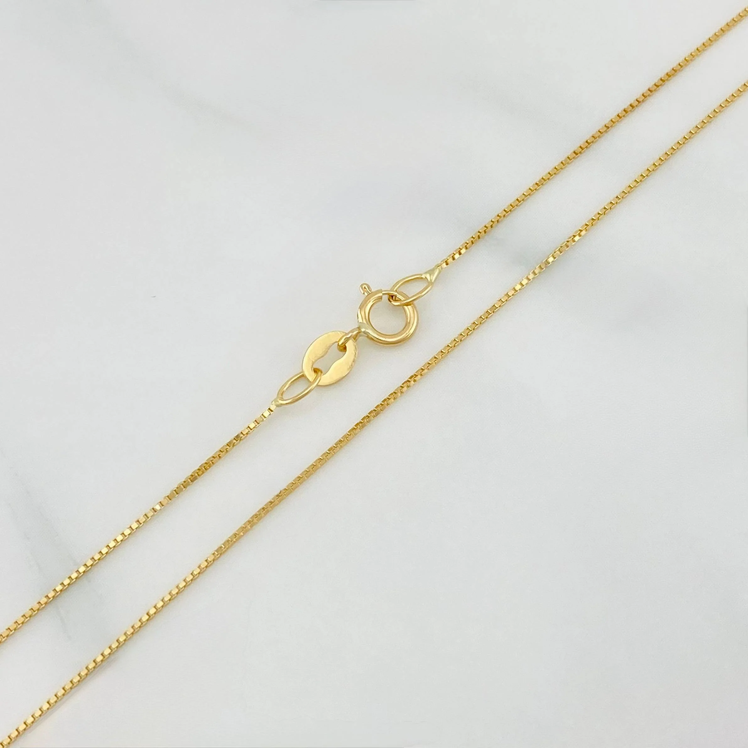 Set Cadena Veneciana + Dije Corona / 1.65 g / 45 cm Oro Amarillo 18K - Image 3