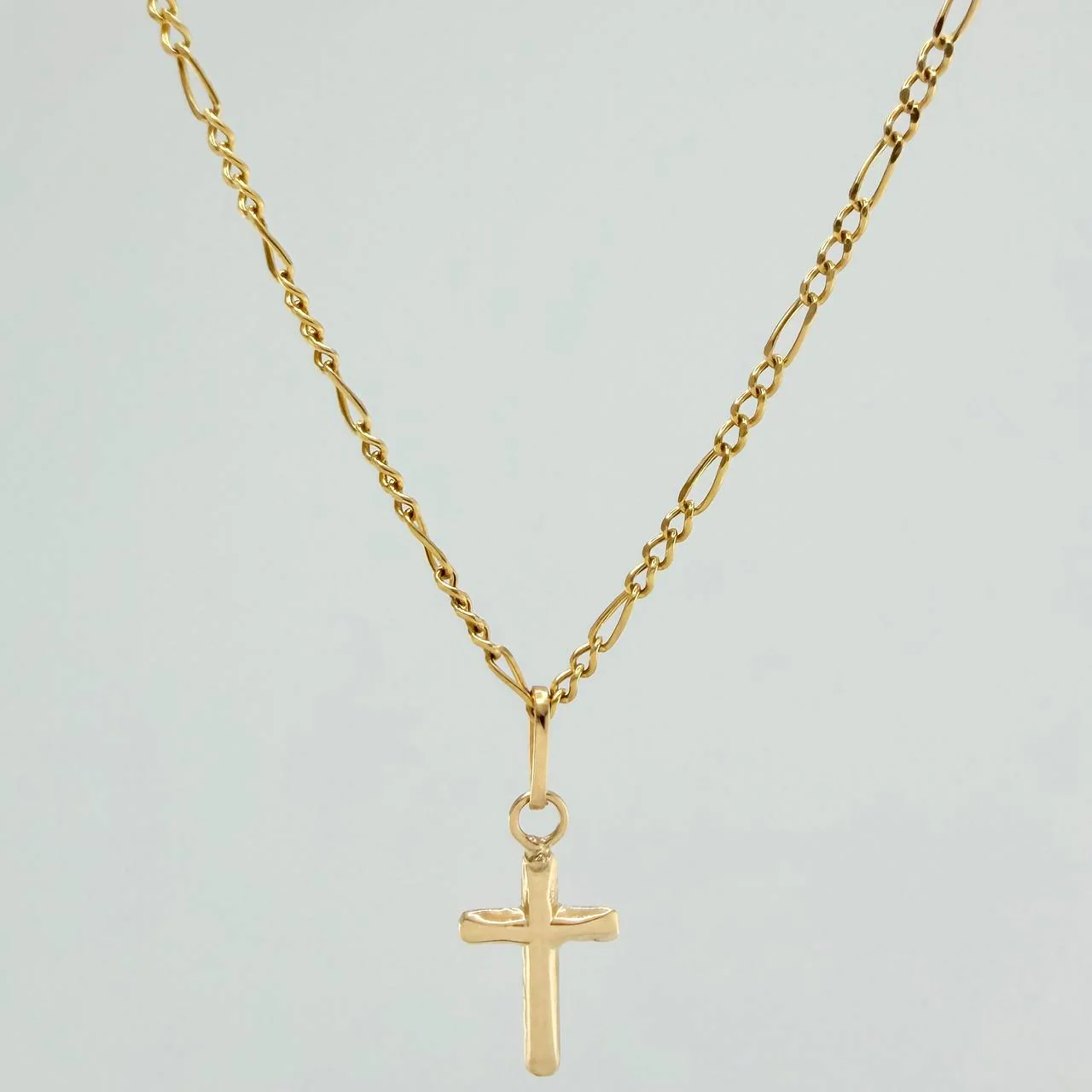 Set Cadena y Dije Figaro + Cruz 1.4gr / 50cm / 1.25mm Oro Amarillo 18K (Oferta) $