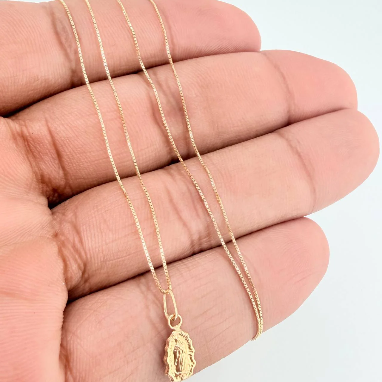 Set Cadena y Dije Veneciana + Virgen Guadalupe 1.25gr / 40.2cm / 0.55mm Oro Amarillo 18K (Oferta) & - Image 3