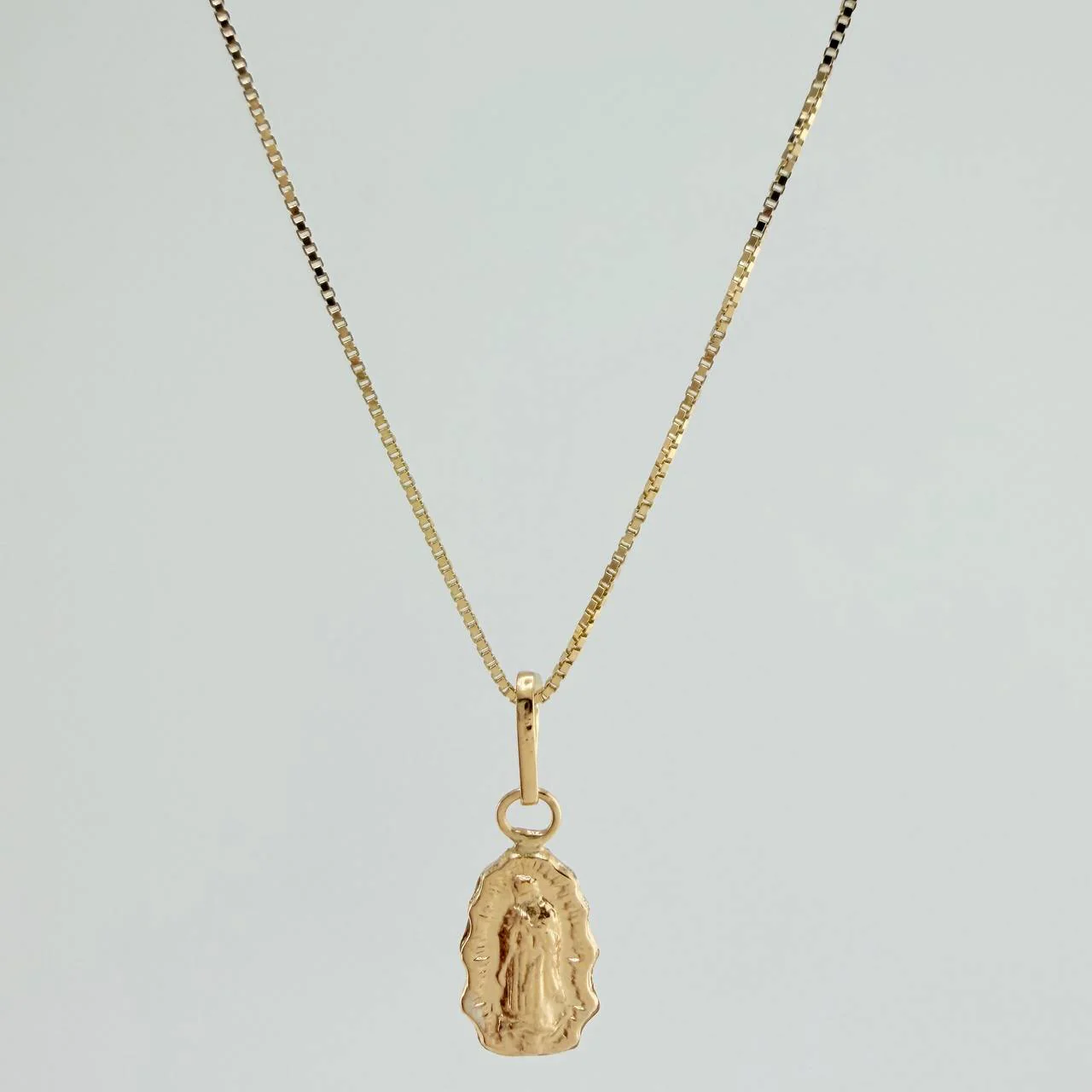 Set Cadena y Dije Veneciana + Virgen Guadalupe 1.35gr / 49.9cm / 0.44mm Oro Amarillo 18K (Oferta) $