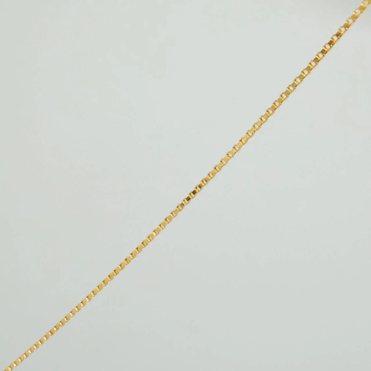 Set Cadena y Dije Veneciana + Virgen Milagrosa 1.3gr / 40cm / 0.53mm Oro Amarillo 18K (Oferta) & - Image 5