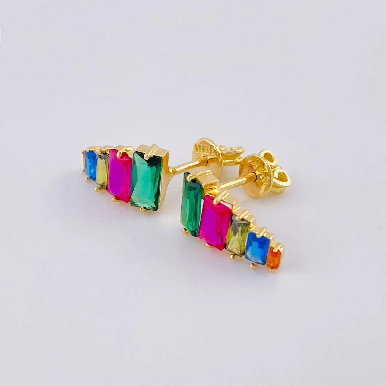 Topos Arcoiris 1.9 g / 1.3 cm Oro Amarillo 18K - Image 2