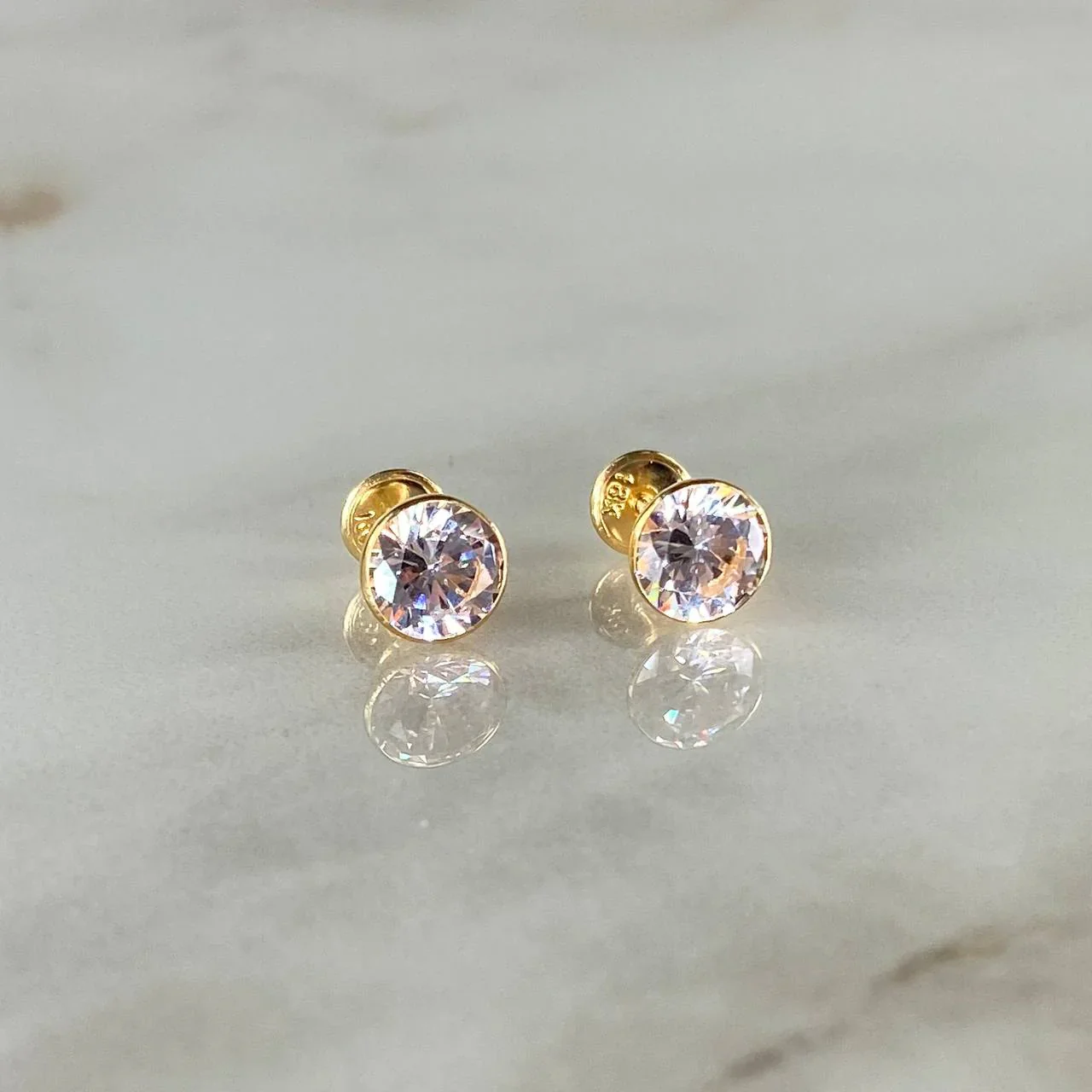 Topos Bisel 1.05g / 6.25mm Oro Amarillo 18K - Image 3