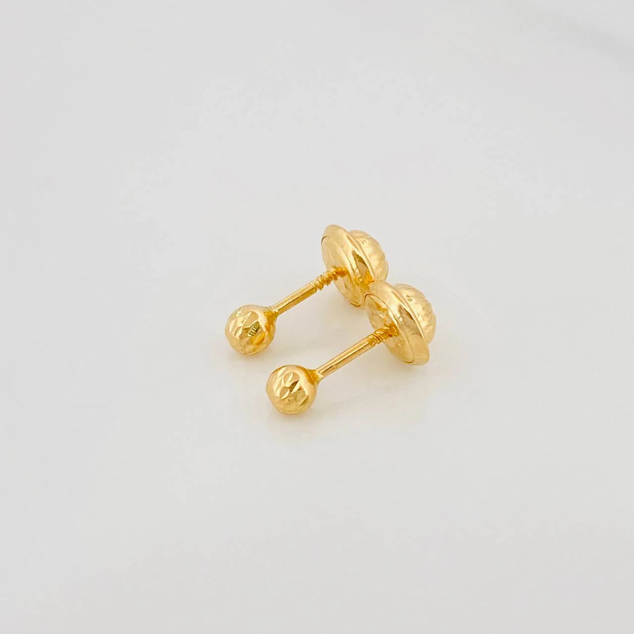 Topos Bola Diamantada 0.45 g / 3 mm Oro Amarillo 18K - Image 3