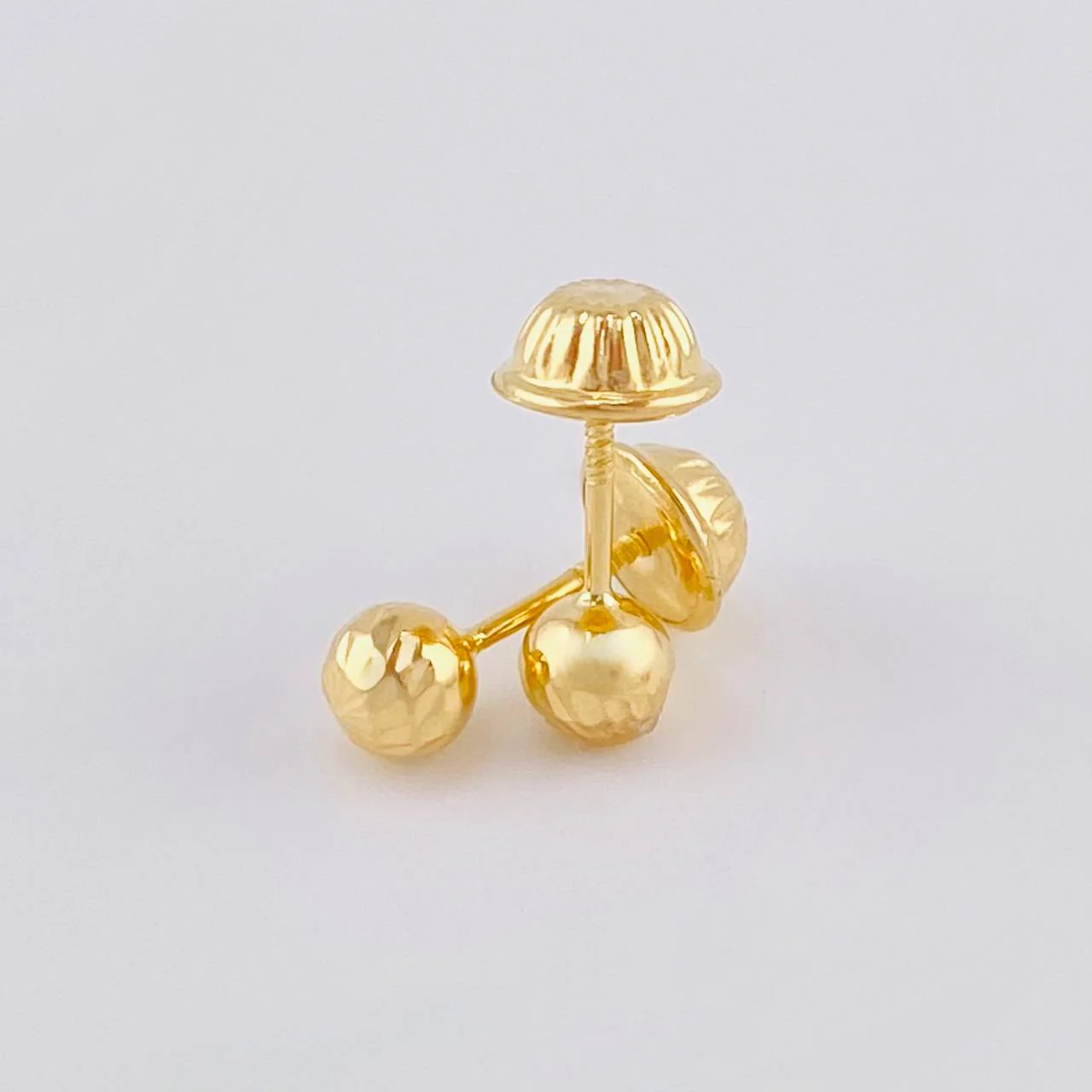 Topos Bola Diamantada 0.5 g / 4 mm Oro Amarillo 18K - Image 3